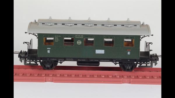 Trix 3330-1 Express Persoenewagen 