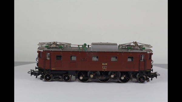 Märklin 3351 Ae3/6III AC-digital