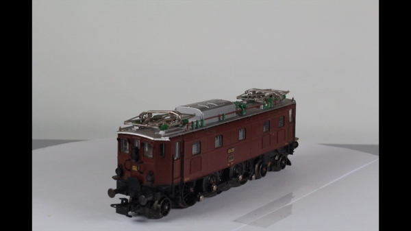 Märklin 3351 Ae3/6III AC-digital