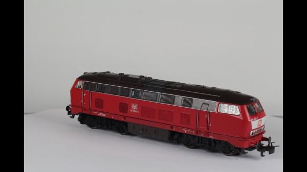 Märklin 3373 Diesellok mit 21er Schnittstelle und ESU Decoder