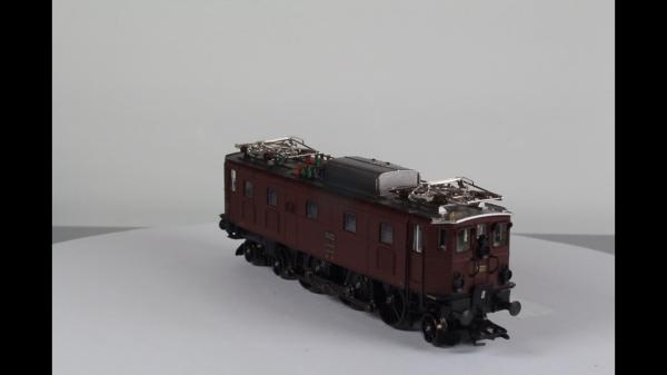 Märklin 37513 E-Lok Ae3/6 digital mfx