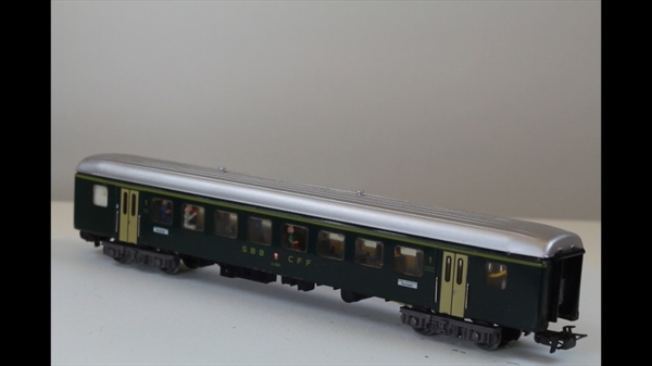 Märklin 4066 Personenwagen m Figuren Beleuchtet