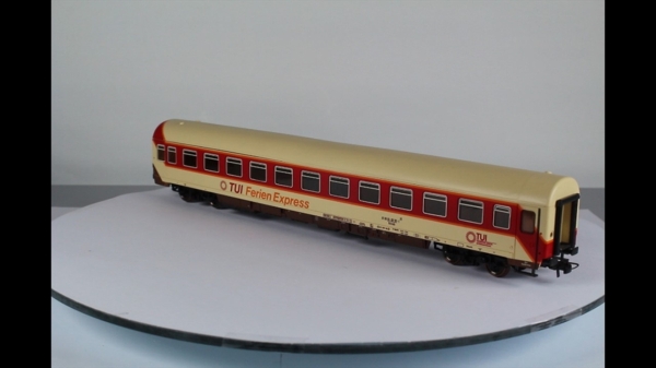 Roco 4227A Personenwagen Tui Ferien Express 