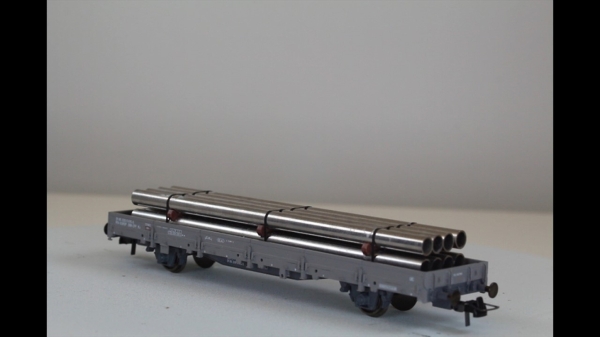 Roco 46323 Aku Rungenwagen mit Rohr beladen