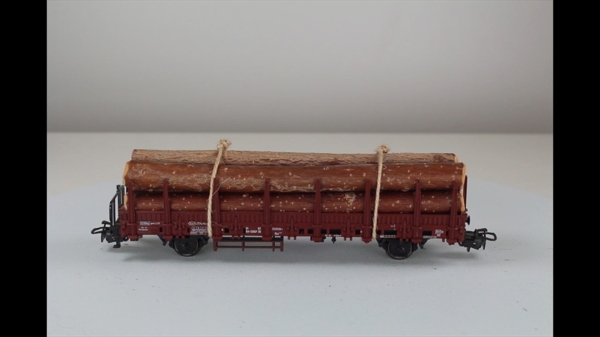 Märklin 4694-2 Rungenwagen mit Holzladung