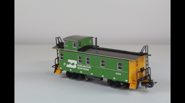 Märklin 4775 Caboose Begleitwagen grün-gelb