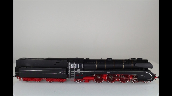 Roco 62190 Dampflok DB DC mit Schnittstelle