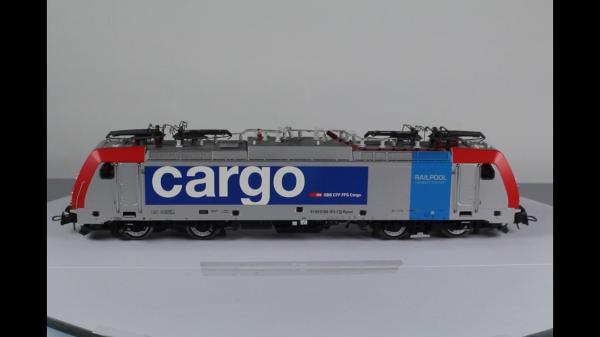 Roco 73653-1 E-Lok BR186 Rpool  Cargo DC digital