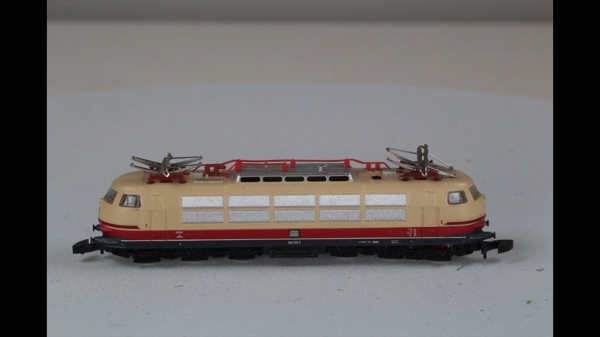 Märklin 8854 E-Lok BR103 TEE DC analog  Z