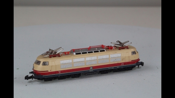 Märklin 8854 E-Lok BR103 TEE DC analog  Z
