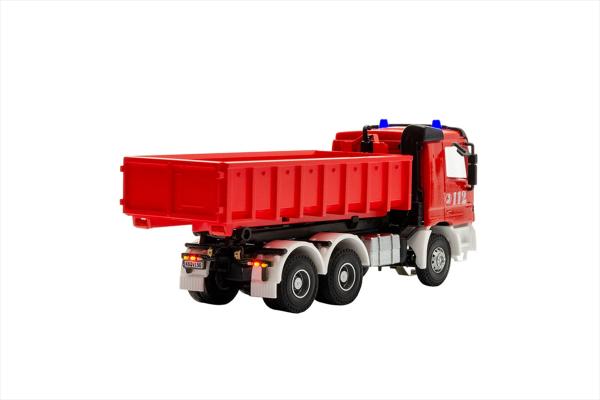 Viessmann 8050  H0 Feuerwehr MB ACTROS 3-achs